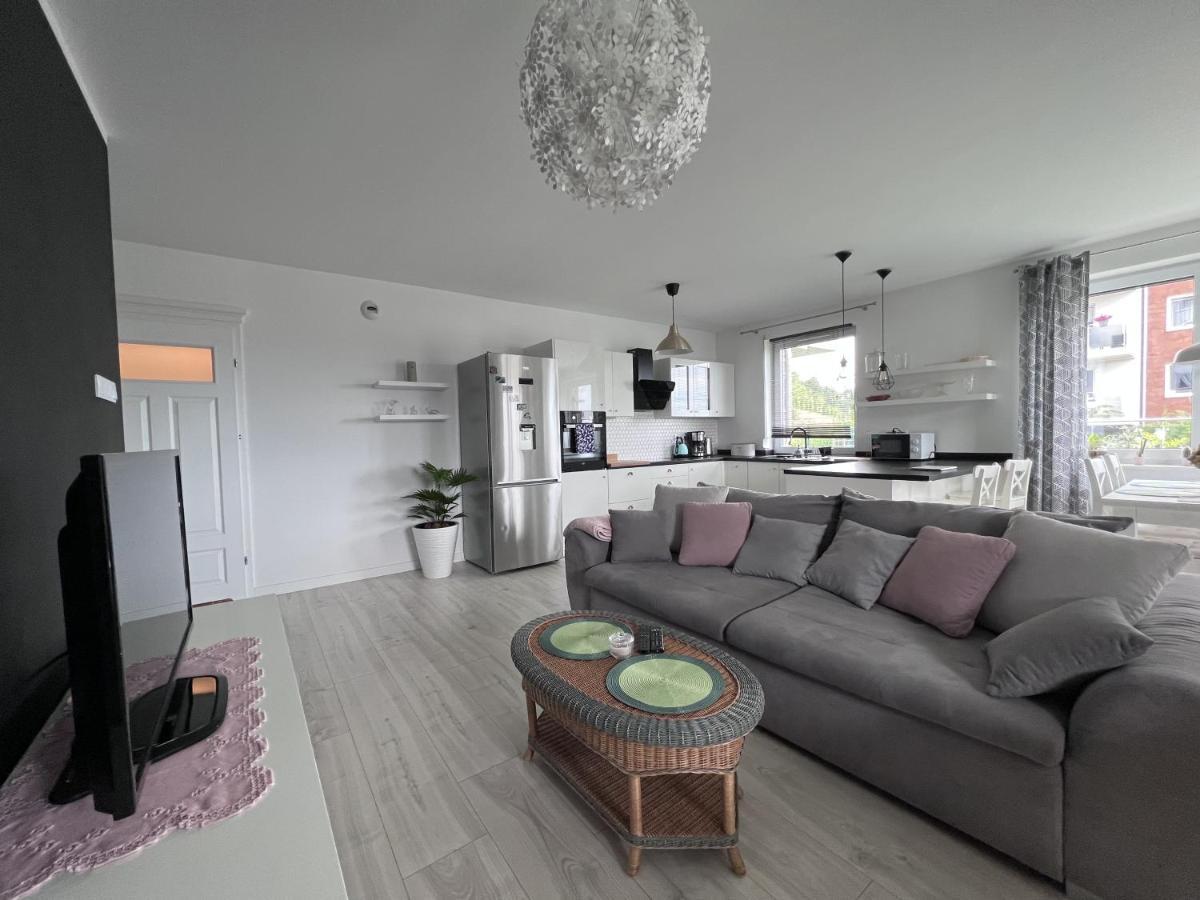 Apartament Z Tarasem Na Osiedlu Rakownica Jelenia Góra Eksteriør bilde